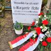 Grabstelle der von den Nationalsozialisten am 12. April 1945 in Leipzig Lindental ermordeten ehemaligen Merseburgerin Dr. Margarete Bothe. Sie befindet sich auf dem Merseburger Stadtfriedhof. Wegen angeblicher Rundfunkverbrechen angeklagt, vom Gericht freigesprochen und dennoch von der Gestapo mit 52 anderen Häftlingen ermordet. 2 Tage vor dem Eintreffen der Alliierten in der Stadt. Grabstelle der von den Nationalsozialisten am 12. April 1945 in Leipzig Lindental ermordeten ehemaligen Merseburgerin Dr. Margarete Bothe. Sie befindet sich auf dem Merseburger Stadtfriedhof. Wegen angeblicher Rundfunkverbrechen angeklagt, vom Gericht freigesprochen und dennoch von der Gestapo mit 52 anderen Häftlingen ermordet. 2 Tage vor dem Eintreffen der Alliierten in der Stadt.