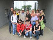 Projektbesuch 2008 in Sachsenhausen (Anelia 3. rechts letzte Reihe - 1 Reihe Mitte ihr Enkel)
